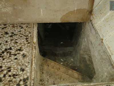 La galleria di via Santa Chiara si articola su due livelli ed � percorribile sino a una profondit� di 18 metri